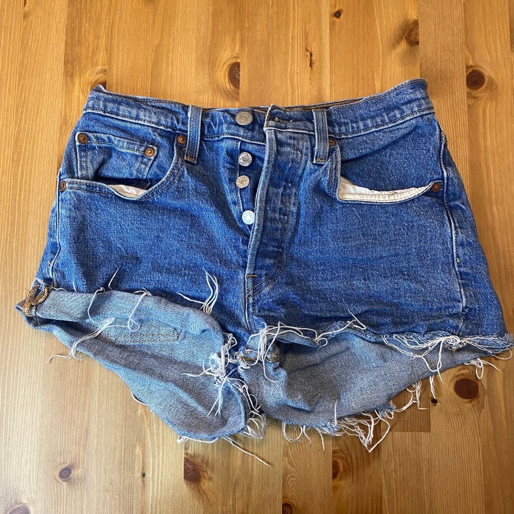 levi 501 jean short